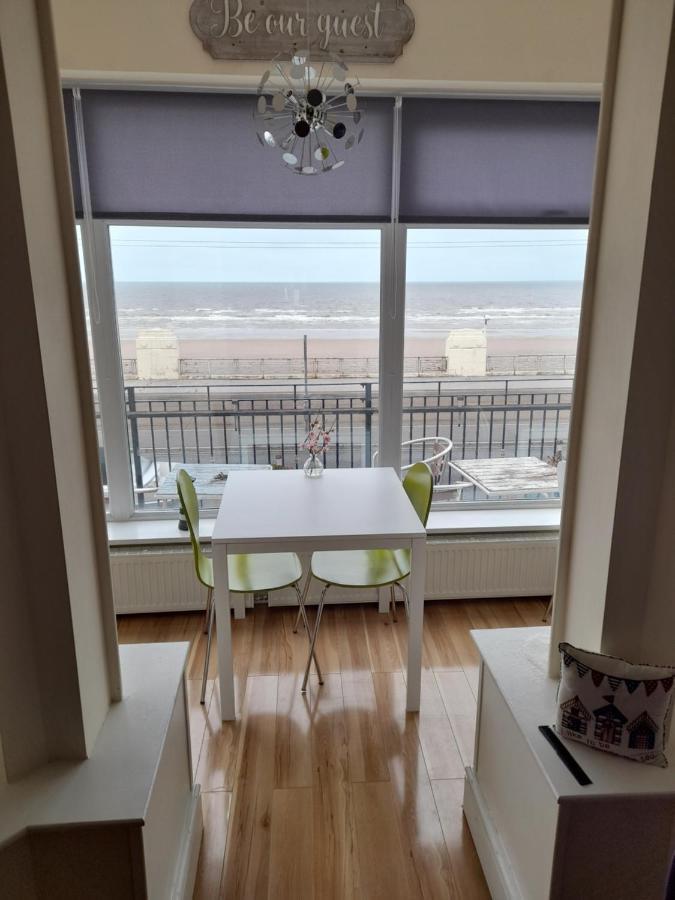 Bed and Breakfast The Coast à Blackpool Extérieur photo
