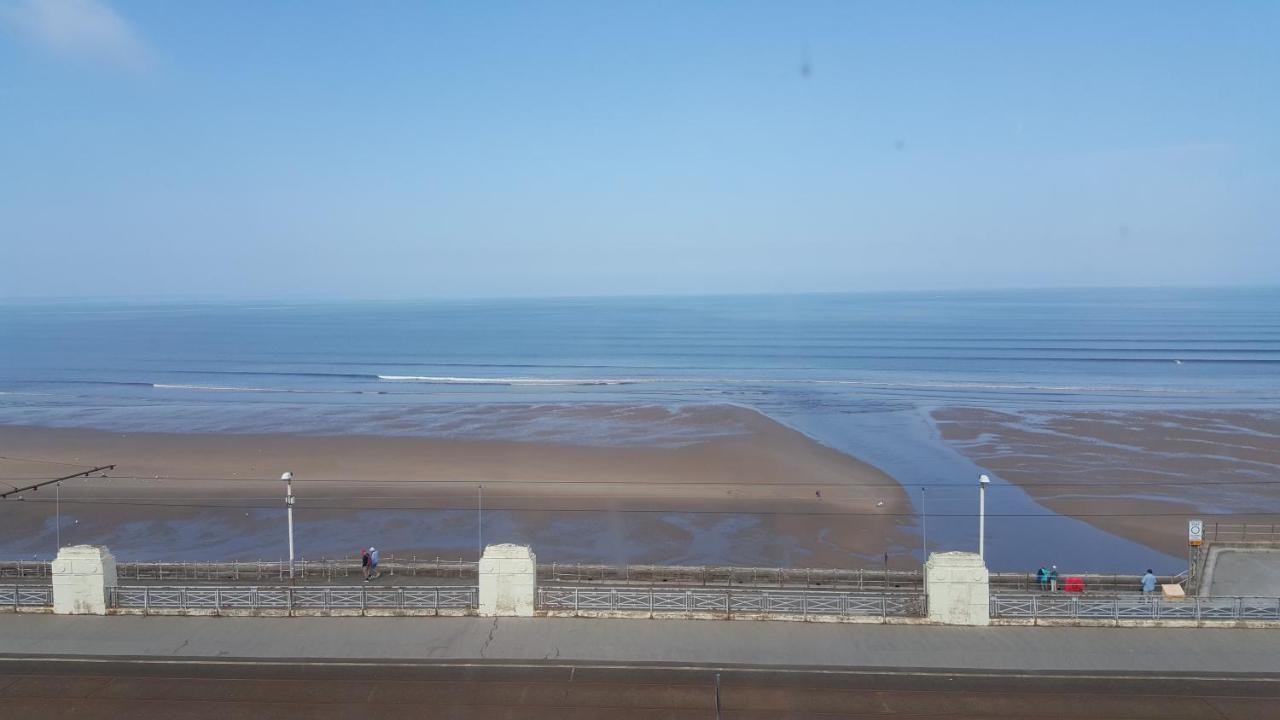 Bed and Breakfast The Coast à Blackpool Extérieur photo